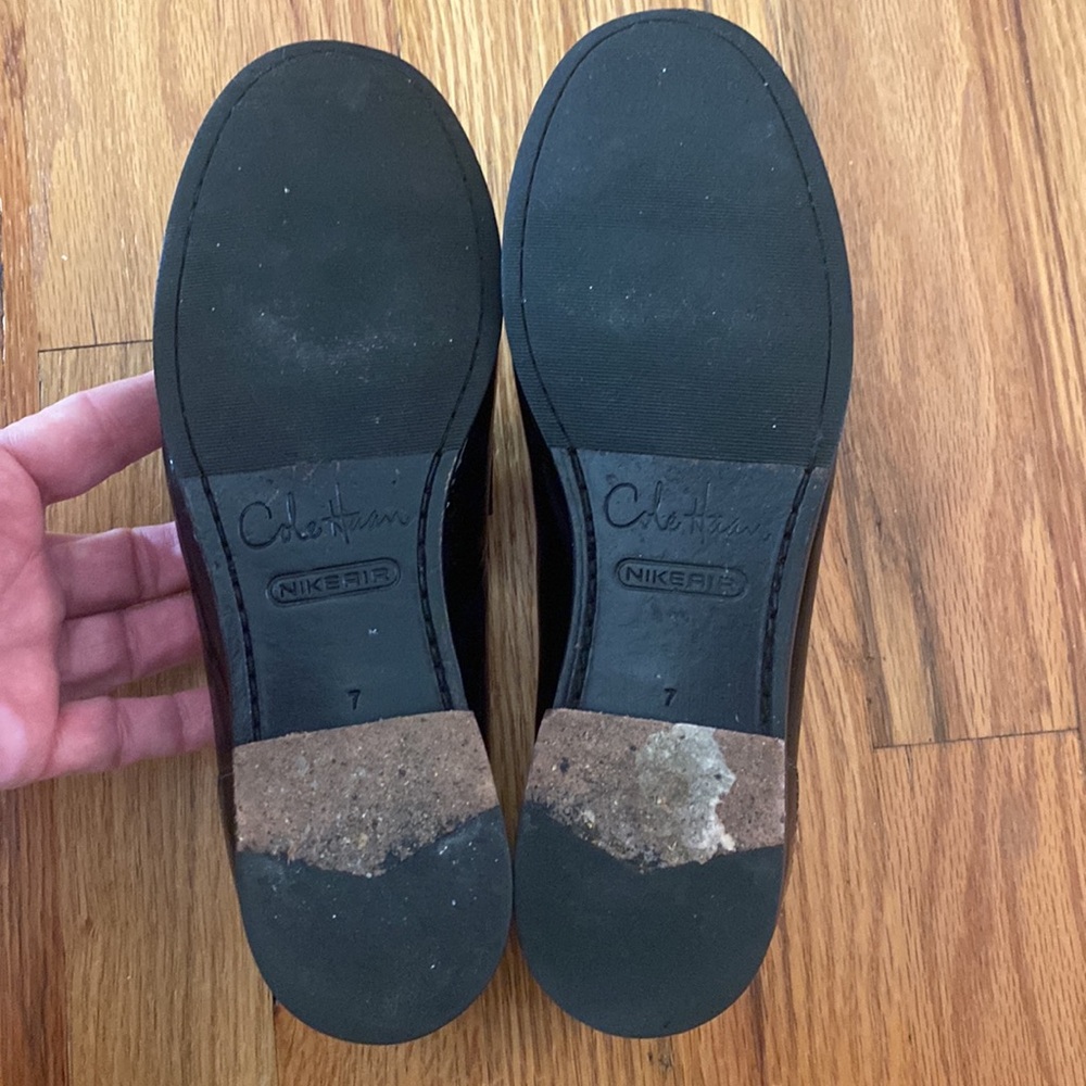 Cole Haan patent loafers size 7 - Picture 3 of 4